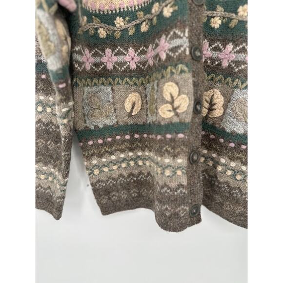 Vintage Talbots Cardigan Sweater Petite M Wool Embroidered Flowers Cottagecore - Picture 2 of 10